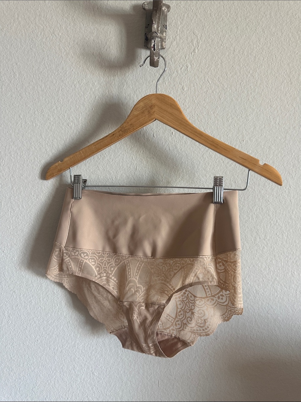 Soma Lace Control Waist Panty Sand NWOT (never worn)
